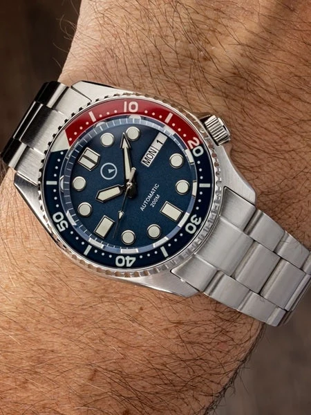 Islander Watch 38mm Automatic Dive Watch Blue Dial #ISL-49 - Image 7